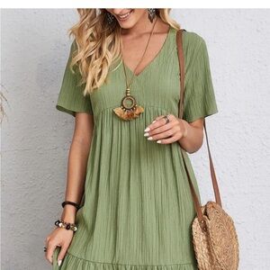 Green V-Neck Short Sleeve Dress. Never worn.